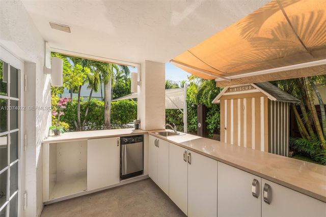 140 N Hibiscus Drive, Miami Beach, FL 33139