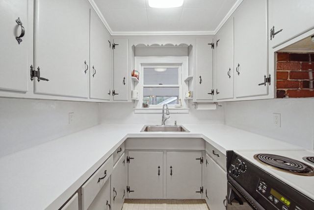354 Essex, Swampscott, MA 01907