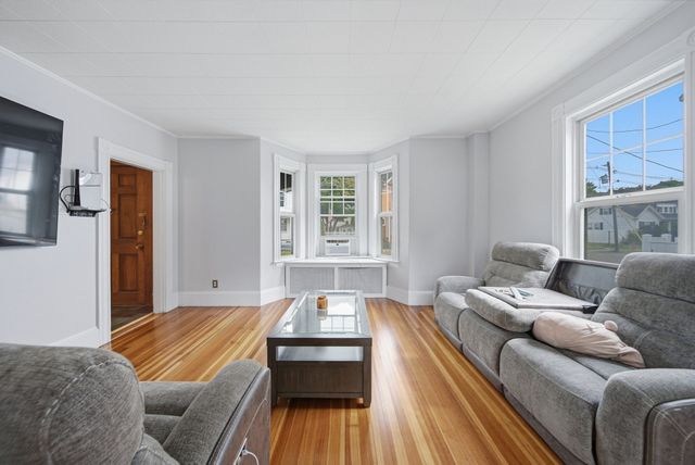 354 Essex, Swampscott, MA 01907