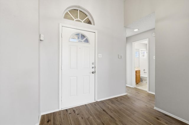 8701 Mystic Trail, Fort Worth, TX 76118