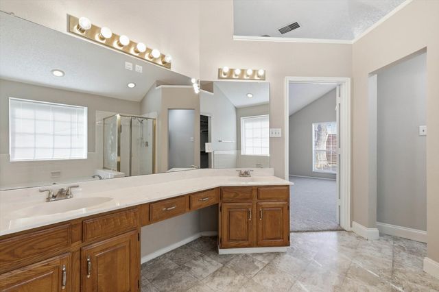 8701 Mystic Trail, Fort Worth, TX 76118