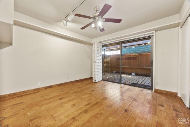 1812 Country Club Drive, Bakersfield, CA 93306