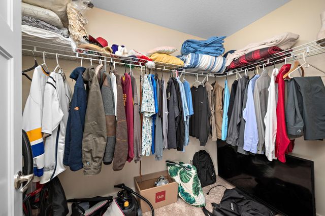 1013 Planters Path, Bayport, MN 55003