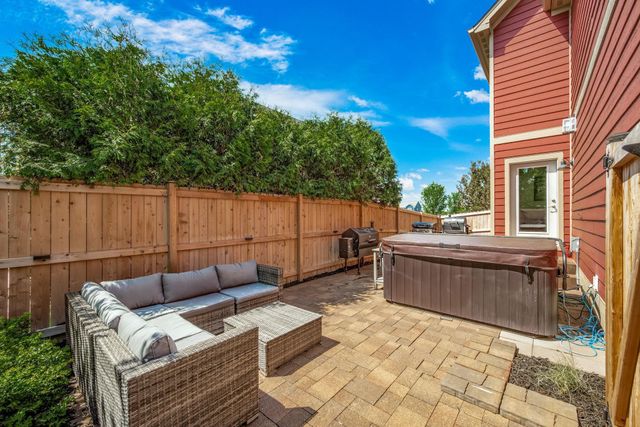 1013 Planters Path, Bayport, MN 55003