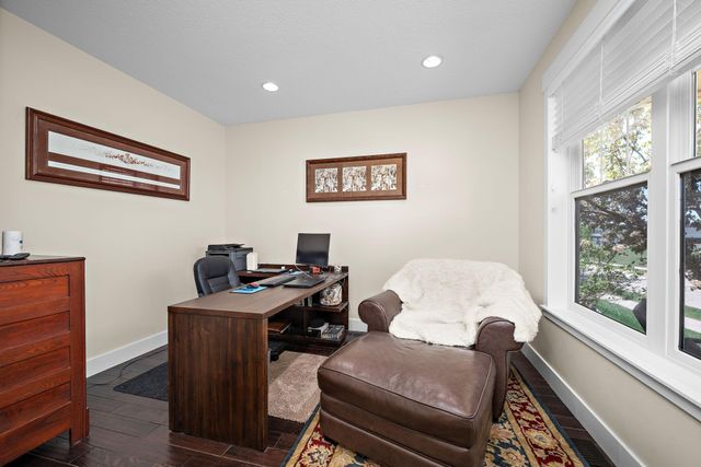 1013 Planters Path, Bayport, MN 55003