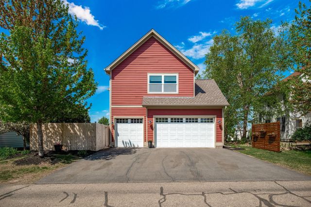 1013 Planters Path, Bayport, MN 55003