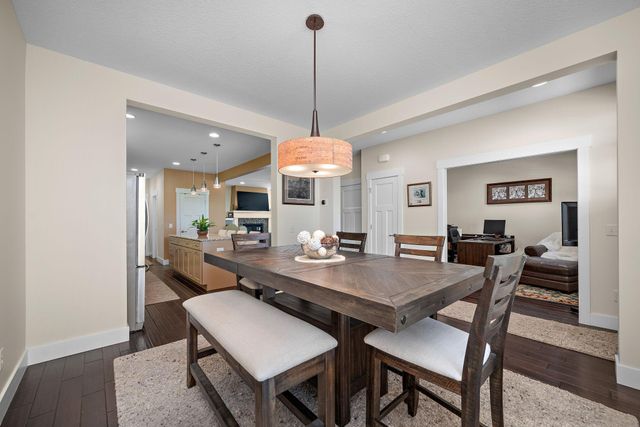 1013 Planters Path, Bayport, MN 55003