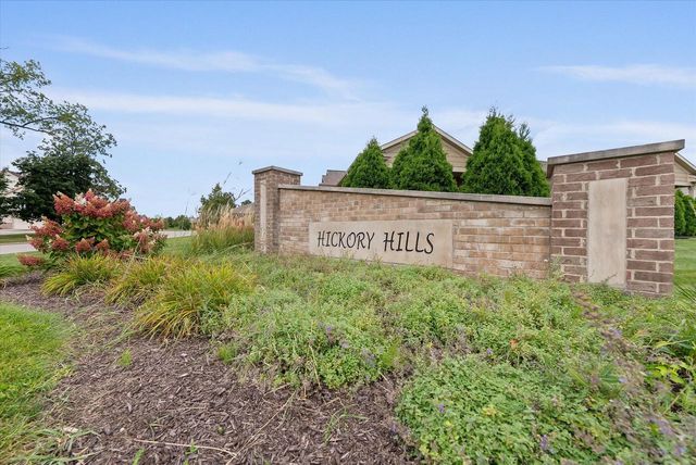 4756 S Lynn DRIVE, New Berlin, WI 53151