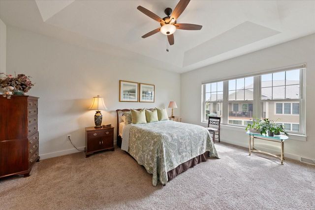 4756 S Lynn DRIVE, New Berlin, WI 53151