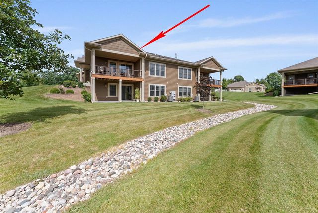 4756 S Lynn DRIVE, New Berlin, WI 53151