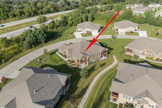 4756 S Lynn DRIVE, New Berlin, WI 53151