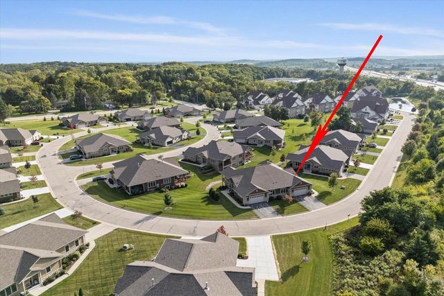 4756 S Lynn DRIVE, New Berlin, WI 53151