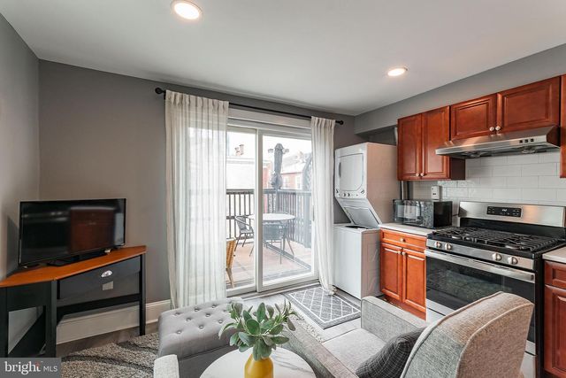 1620 MOUNT VERNON ST #UNIT 3, Philadelphia, PA 19130