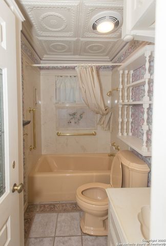 11702 British Arms, San Antonio, TX 78251