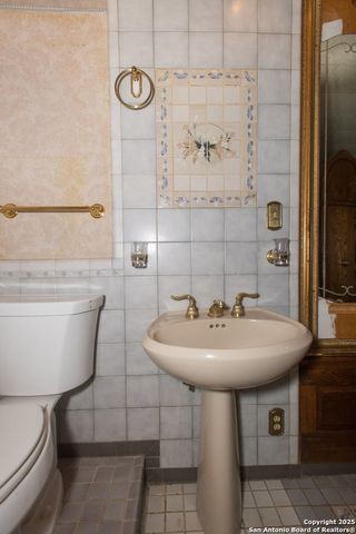 11702 British Arms, San Antonio, TX 78251