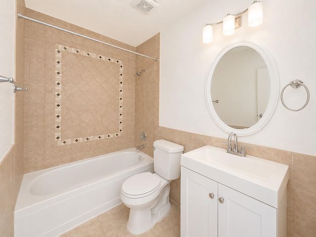 10811 Richmond Avenue 30, Houston, TX 77042