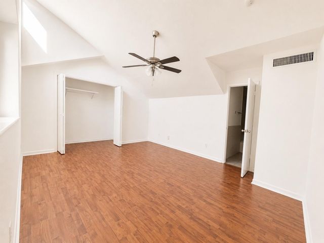 10811 Richmond Avenue 30, Houston, TX 77042