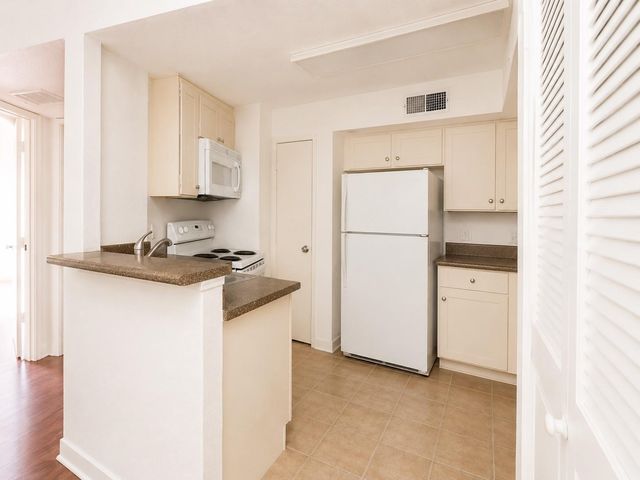 10811 Richmond Avenue 30, Houston, TX 77042