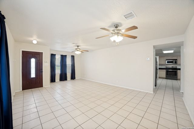 7718 Cavern Hill, San Antonio, TX 78254