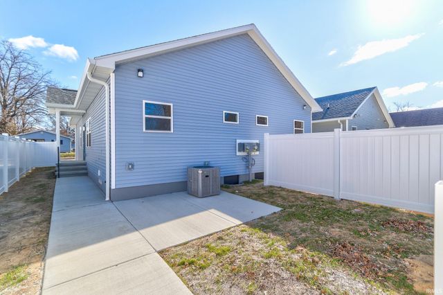 1223-1225 Culver Drive, Evansville, IN 47713