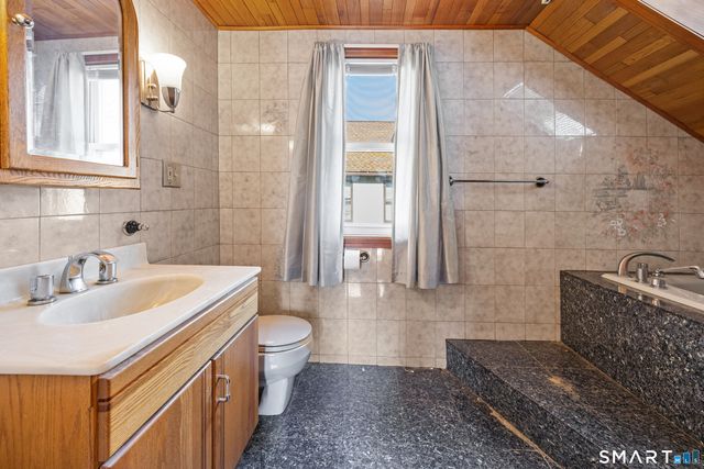 88 Cynthia Street, Waterbury, CT 06708