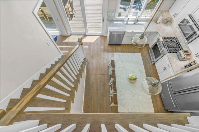 15 Halyard Circle, Mashpee, MA 02649