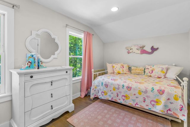 15 Halyard Circle, Mashpee, MA 02649