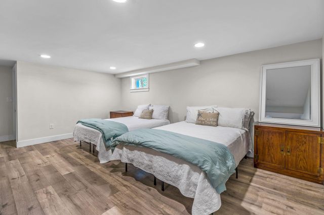 15 Halyard Circle, Mashpee, MA 02649