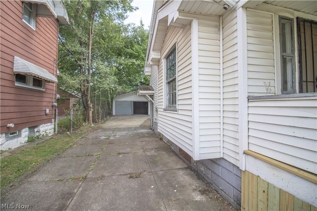 12718 Ferris Avenue, Cleveland, OH 44105