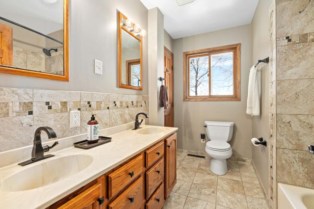 26762 Lofton Avenue, Chisago City, MN 55013