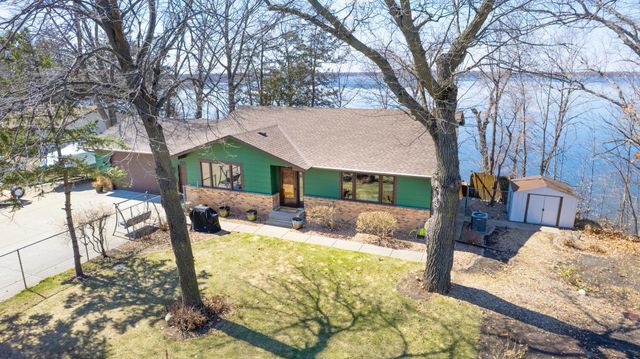 26762 Lofton Avenue, Chisago City, MN 55013