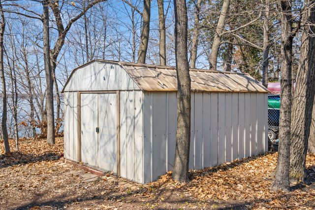 26762 Lofton Avenue, Chisago City, MN 55013