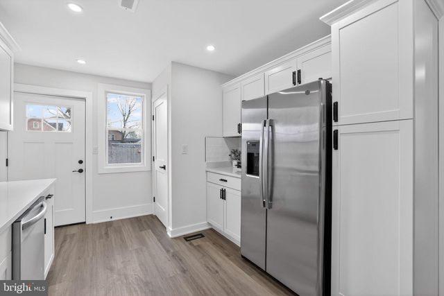 907 LAWRENCE ST NE, Washington, DC 20017