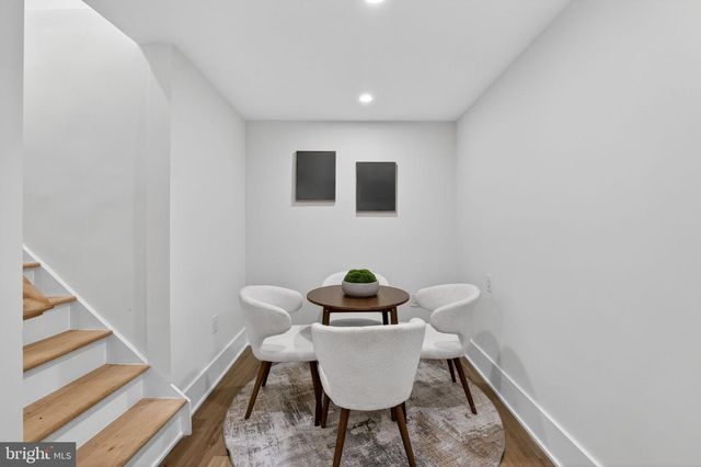 907 LAWRENCE ST NE, Washington, DC 20017