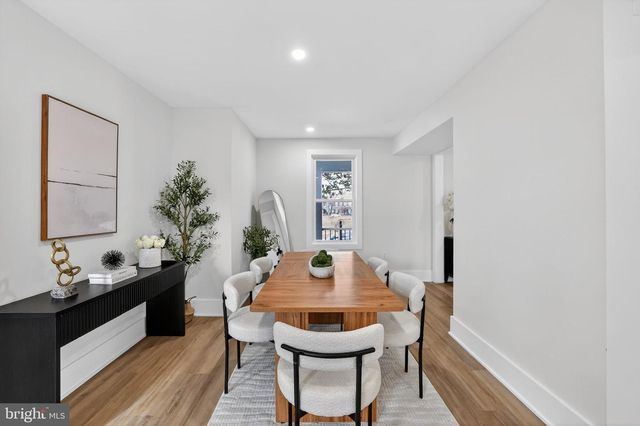 907 LAWRENCE ST NE, Washington, DC 20017