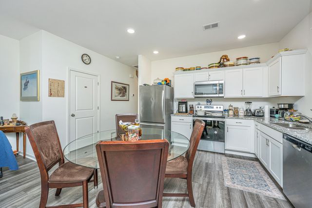 201 Trumpet Vine Drive, Summerville, SC 29486