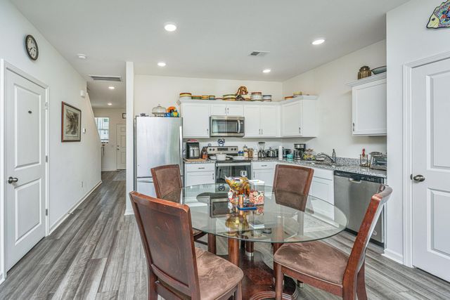 201 Trumpet Vine Drive, Summerville, SC 29486