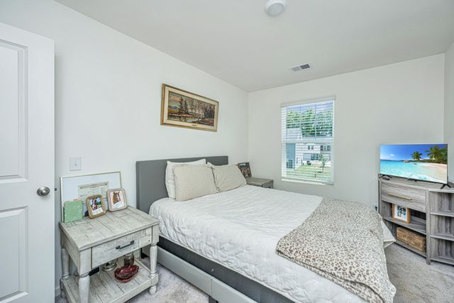 201 Trumpet Vine Drive, Summerville, SC 29486