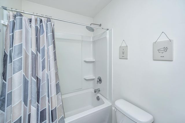 201 Trumpet Vine Drive, Summerville, SC 29486