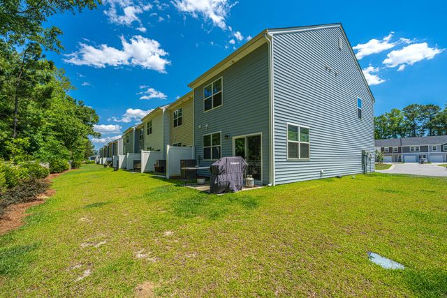 201 Trumpet Vine Drive, Summerville, SC 29486