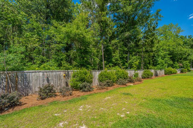 201 Trumpet Vine Drive, Summerville, SC 29486
