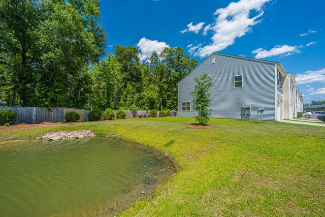 201 Trumpet Vine Drive, Summerville, SC 29486