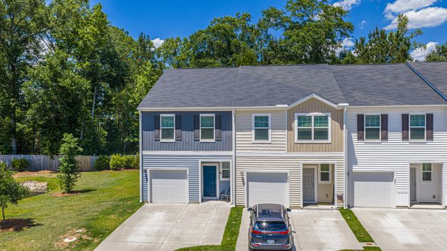 201 Trumpet Vine Drive, Summerville, SC 29486