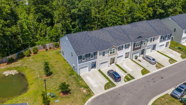 201 Trumpet Vine Drive, Summerville, SC 29486