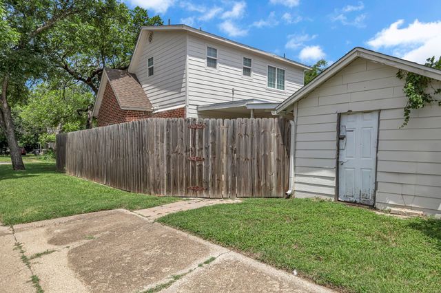 401 Magnolia Street, Arlington, TX 76012