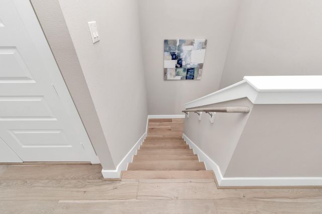305 Queen Sude Lane, Houston, TX 77091