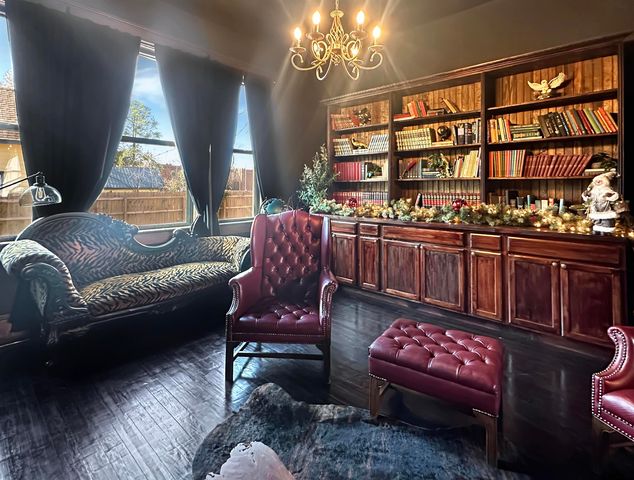 406 W 1st Street, Mount Pleasant, TX 75455