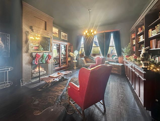 406 W 1st Street, Mount Pleasant, TX 75455