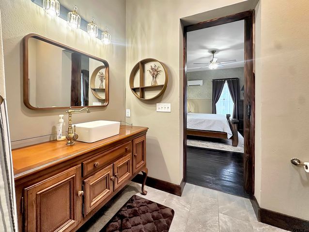 406 W 1st Street, Mount Pleasant, TX 75455