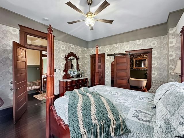 406 W 1st Street, Mount Pleasant, TX 75455